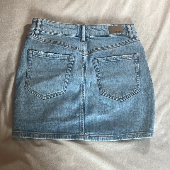 cute mini/midi jean skirt - Picture 2 of 3